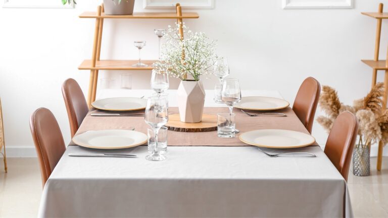 Best Tablecloths - Elevate Your Dining Experience