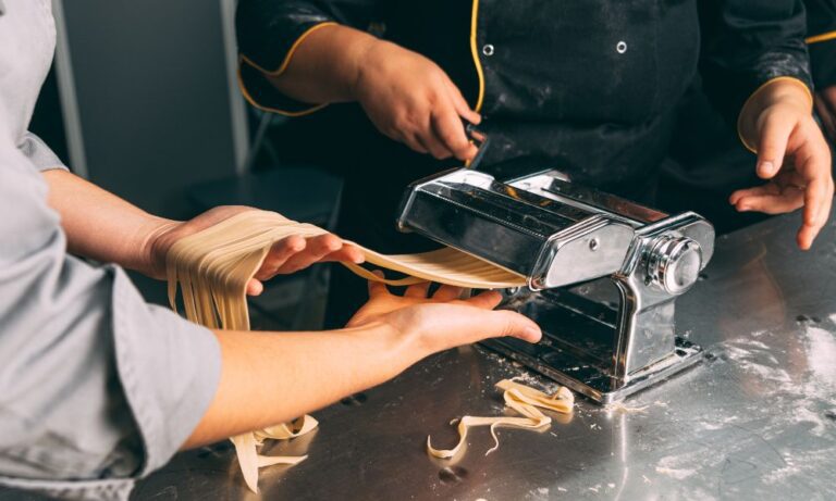 Best Pasta Makers of 2024