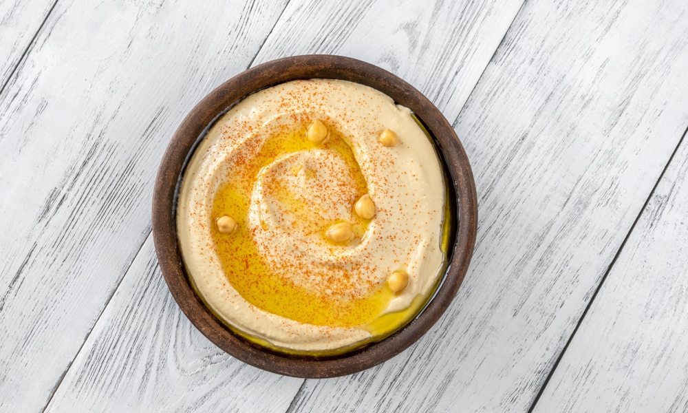 How To Use a Blender: 7 Easy Steps To Blending Bliss! 7 Hummus