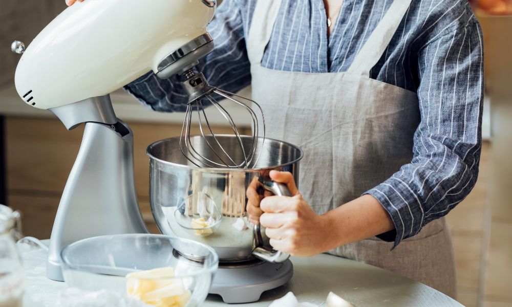 How to Use a Stand Mixer
