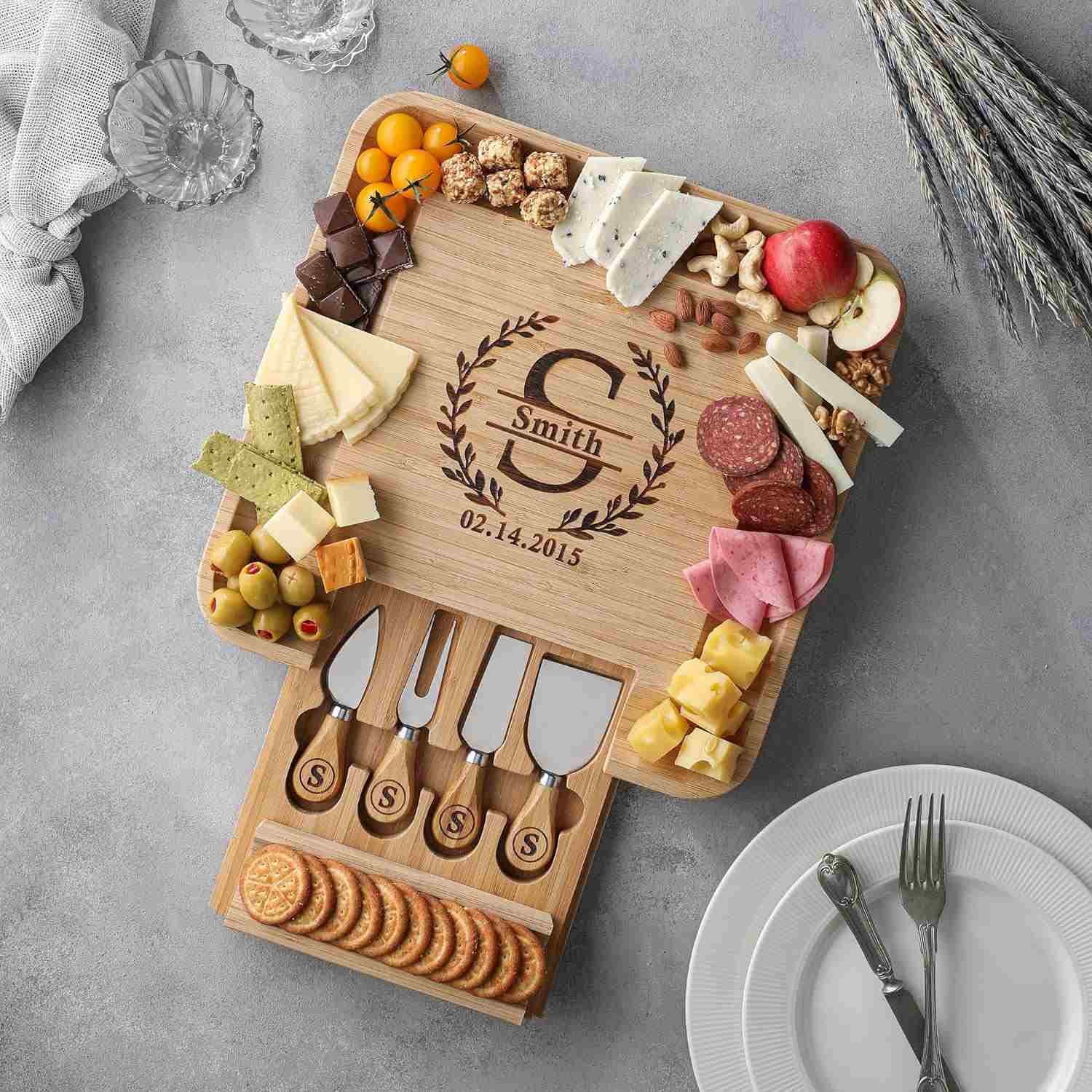 ViaDante Home Concept Personalized Charcuterie Board
