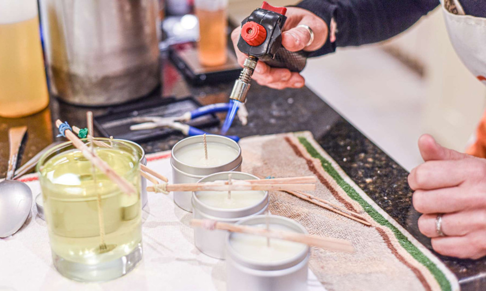 candles in tins | how to make your own candles