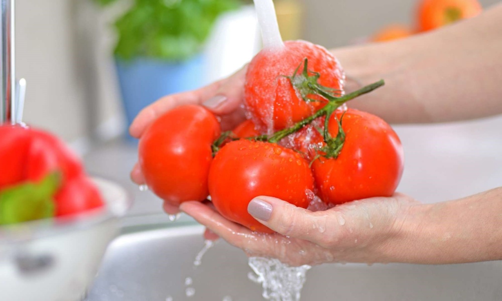 Prepping Your Tomatoes - From Wash to Seasoning..