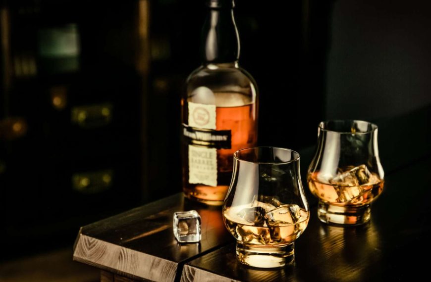 Must Know Info 13 bourbon glasses | elevate your tasting experience