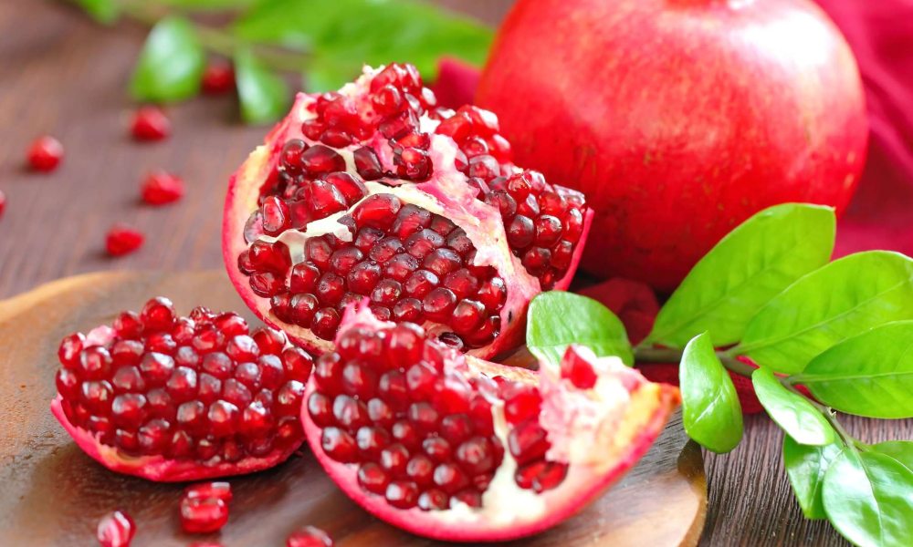 the pomegranate revolution: why this superfruit deserves your attention